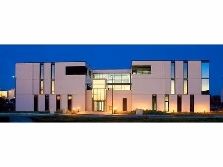 location bureaux 62 m² à 1 416 m²