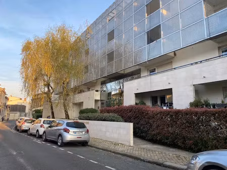 location appartement 2 pièces 35 m² à bordeaux (33000)