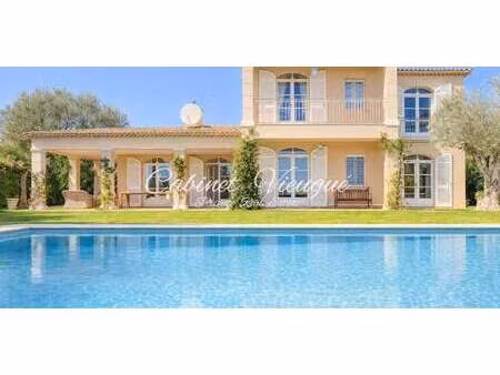 villa avec piscine et terrasse grimaud (83)