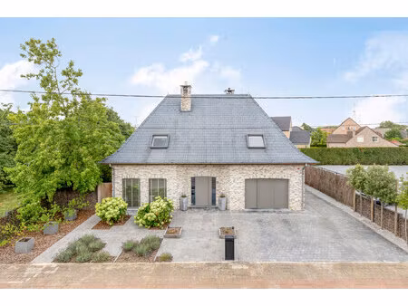 huis te koop in zemst met 3 slaapkamers