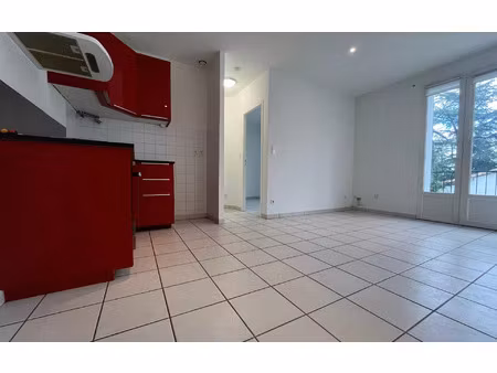 location appartement  m² t-2 à graulhet  480 €