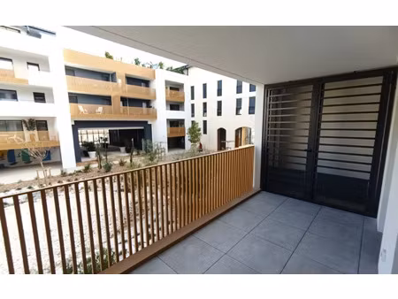 location appartement  m² t-2 à marseillan  680 €