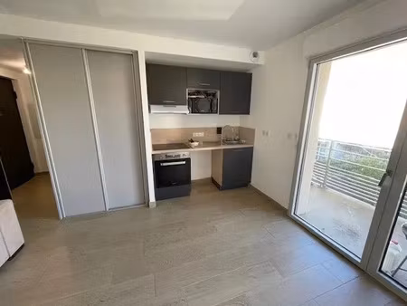 location appartement 2 pièces 37 m² à tours (37100)