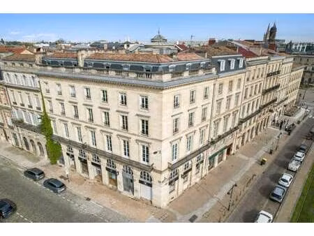 location bureaux 180 m² à 963 m²