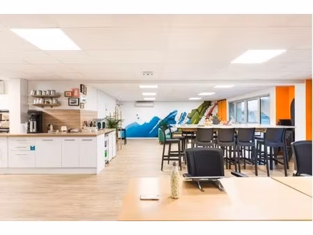 location bureaux 272 m² à 545 m²