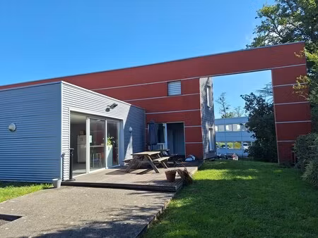 location bureaux 36 m² à 1 161 m²