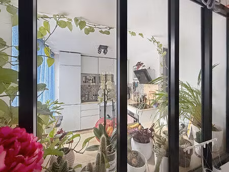 appartement 6 pièce(s) en rez de jardin  4 chambres et jardin de 47m2 et 3 parking