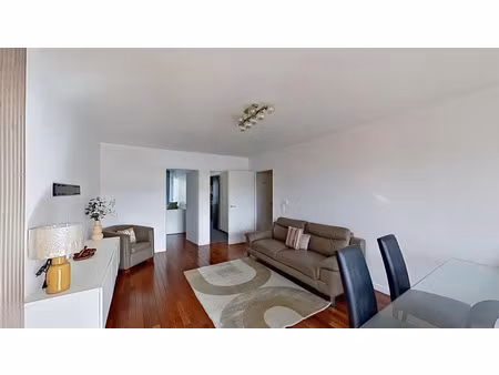 location appartement 4 pièces 83 m² à nanterre (92000)  1 620 €