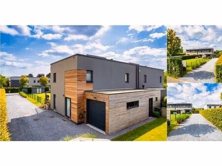 maison à louer à rue pre aux oies  38 visé (vbe10326)