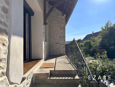 maison de charme en pierre avec dépendance et vue dégagée