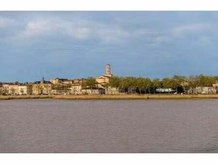 location maison à saint-estèphe (33180) : à louer / 85m² saint-estèphe