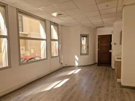 vente appartement 2 pièces 39m2 toulon 83000 - 179000 € - surface privée