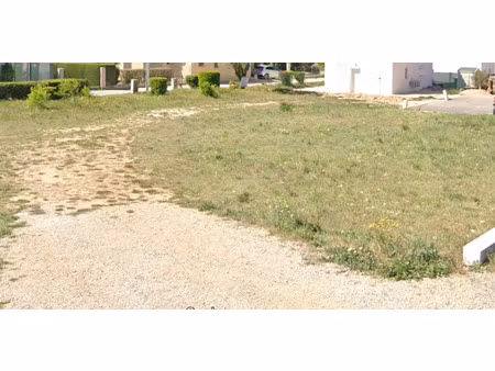 vente terrain neuf 425m2 brignoles - 120000 € - surface privée