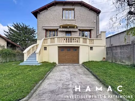 maison de 138m2 - terrain de 550m2 - proche des commodités