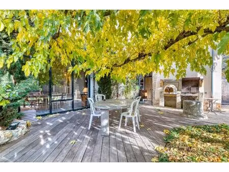 aux portes de lyon – maison familiale de 342 m² avec jardin  terrasse et garage double