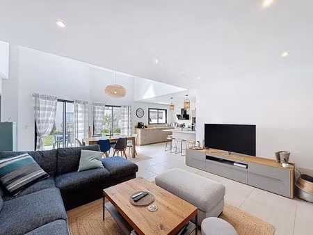 vente villa 6 pièces 160 m² à riantec (56670)  450 000 €