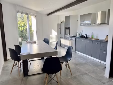 maison 8 pièces - 140 m²
