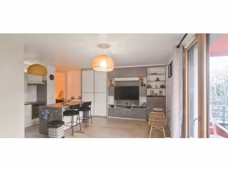 location appartement 3 pièces 61 m² à pontoise (95000)