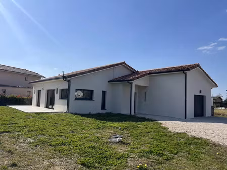 vente maison 4 pièces 146 m² castelsarrasin (82100)