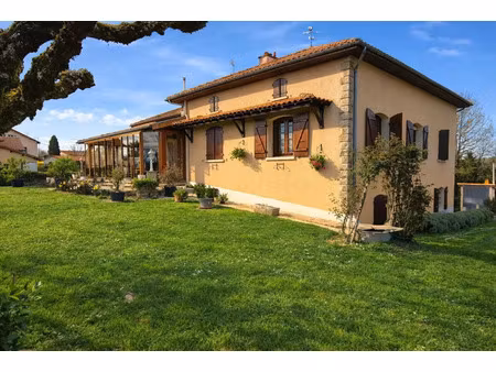 vente maison 8 pièces 250 m² étagnac (16150)