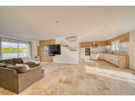 vente maison 4 pièces 105 m² villars-en-pons (17260)