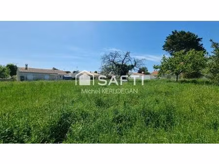terrain plat 1065 m²