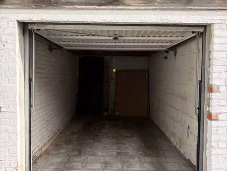 garage à vendre à uccle  chaussée de waterloo