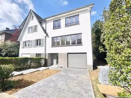 chant d'oiseau  maison entièrement rénovée