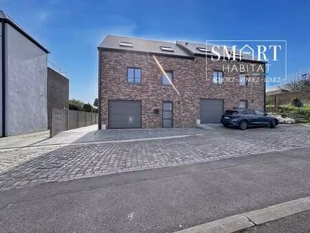 maison d'habitation 3 chambres avec terrasse et garage