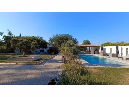 maison de luxe à louer dans le quartier plateau de puyricard-la trévaresse