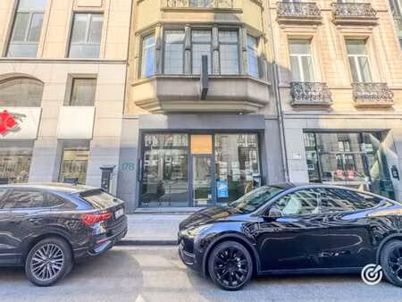 rue royale - commerce de ± 150 m² face au corinthia palace