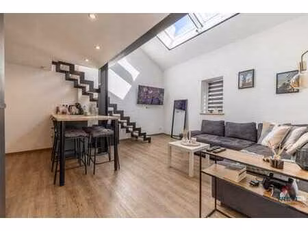 trevi luxembourg studio avec mezzanine rénové  gare à pied