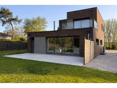 maison de luxe à vendre dans le quartier brigode-ascq-haute borne