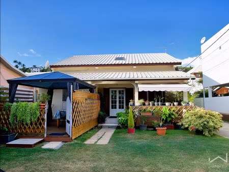 maison de luxe à vendre à saint gilles les bains