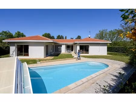 maison de luxe à vendre dans le quartier ouest