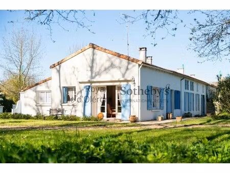 maison de luxe à vendre à breuillet