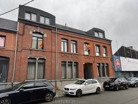 appartement 2 chambres + bureau avec grande terrasse