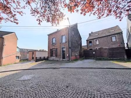 maison 3 chambres avec jardin  grenier aménageable