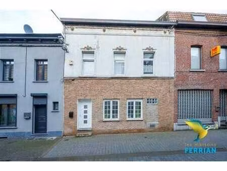 maison mitoyenne proche de toutes commodités