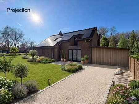 lumineuse villa sur plus de 10 ares de terrain