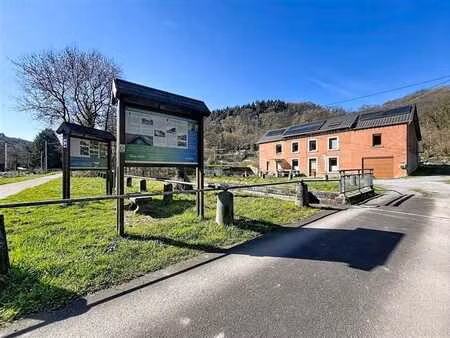maison 5 chambres avec garage et appartement indépendant.