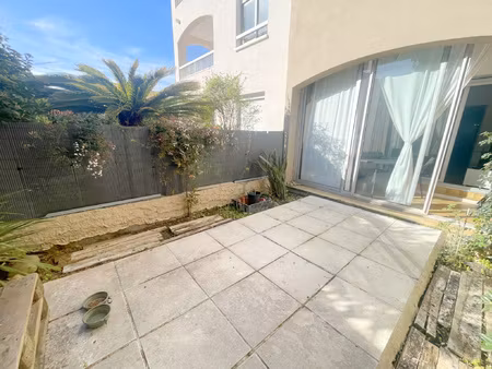 appartement t1 de 23 m2 en rez de jardin proximité immédiate