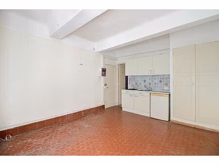 a vendre ! salernes studio de 22 m² lumineux