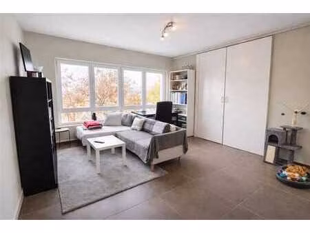 superbe appartement situé dans une petite copropriété