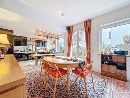 sablon: maison 3ch avec espace extérieur + parking