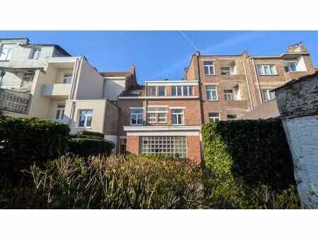 bien extra-ordinaire - garage - jardin - haut potentiel