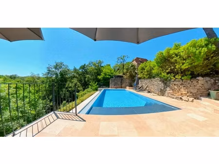 vente propriété 11 pièces 280 m² à figeac (46100)  821 600 €