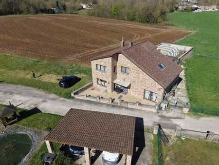 magnifique villa 3 chambres avec piscine couverte