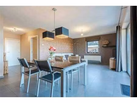 bel appartement 2ch avec terrasse et parking intérieur !