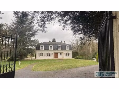 maison de luxe à vendre à saint-hilarion